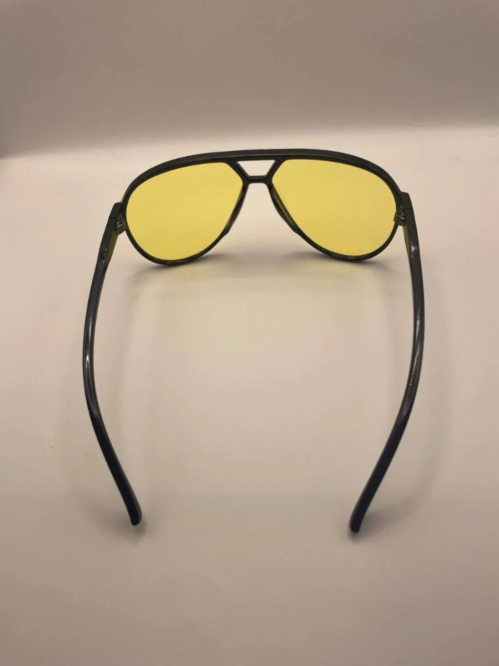 GUVIVI Black Aviator Sunglasses Yellow Lenses - Retro & Indie Style unisex